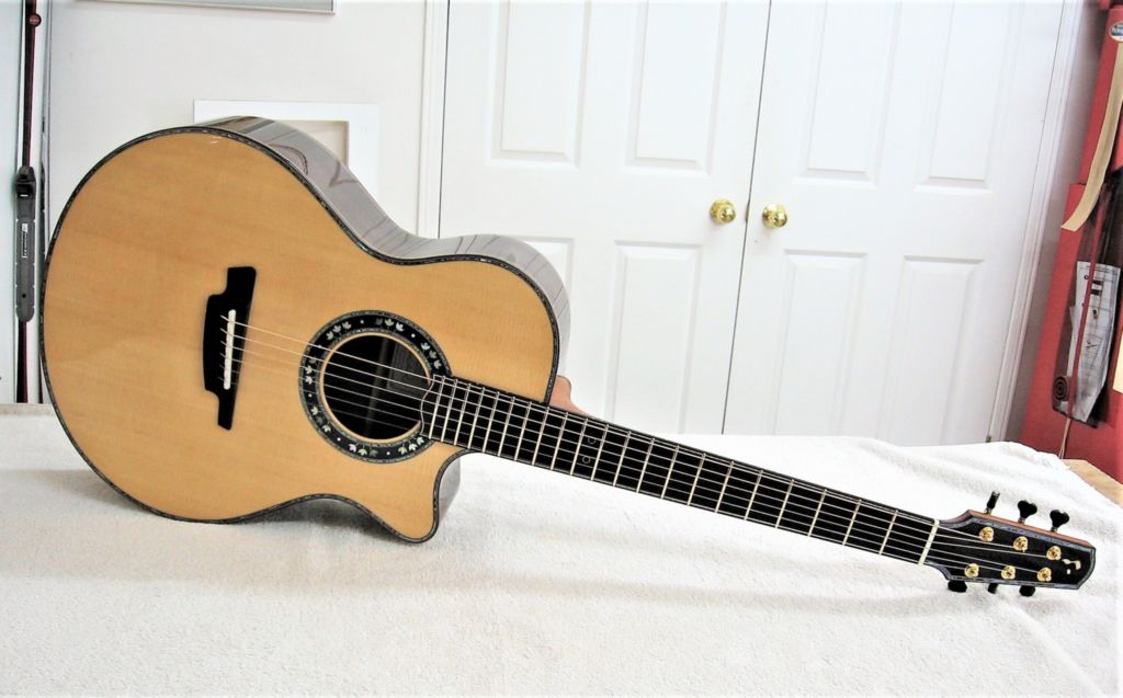 Pinnacle 15 Acoustic guitar. Masa Sumide Sugoi Model. Sitka Spruce with East Indian Rosewood.